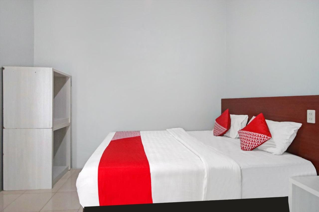 Hotel Oyo 90359 Sbh 2*