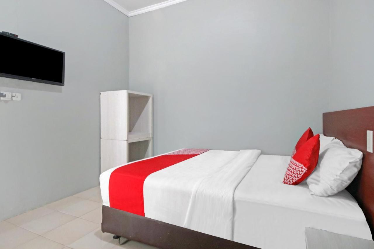 Hotel Oyo 90359 Sbh 2*